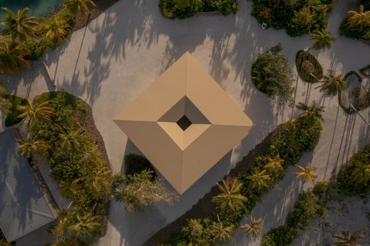 Patina Maldives, Fari Islands Hotel Gaafaru ภายนอก รูปภาพ